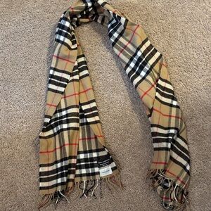 Classic Checkered Scarf